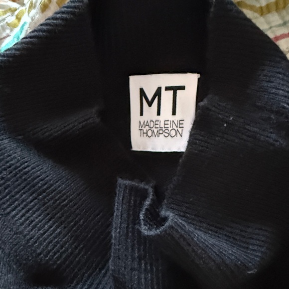 black MT sweater - Picture 3 of 4